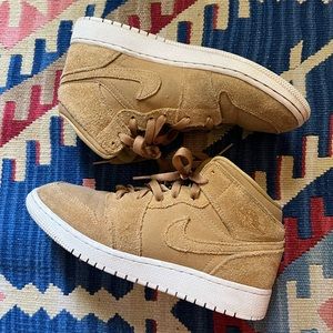 Nike Air Jordan 1 Mid